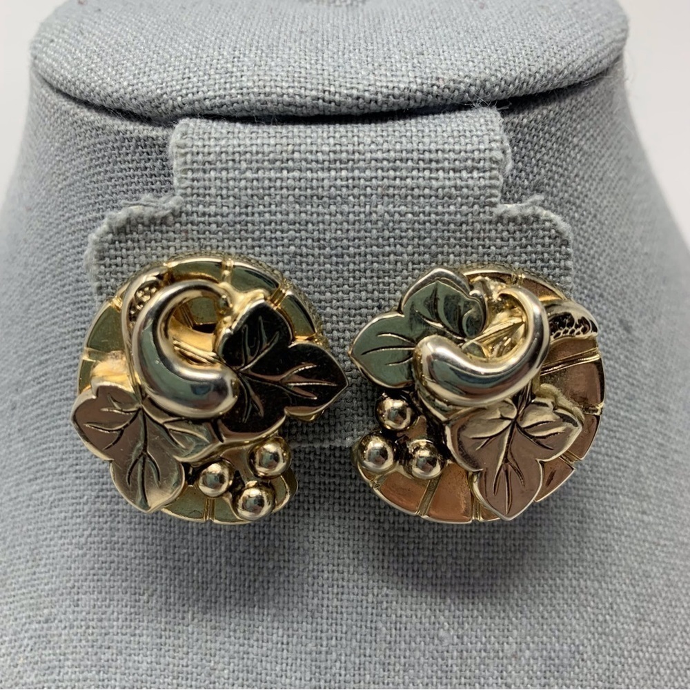 Vintage Cornucopia Floral and Leaf Inspired Gold Tone Clip On Earrings